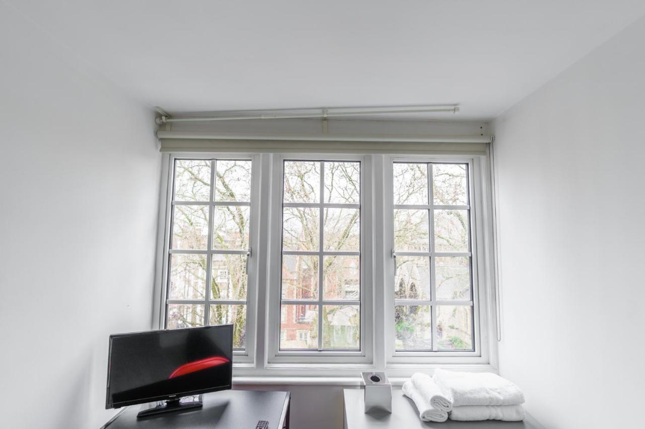 Top Floor Apartment High Street Kensington London Exterior foto