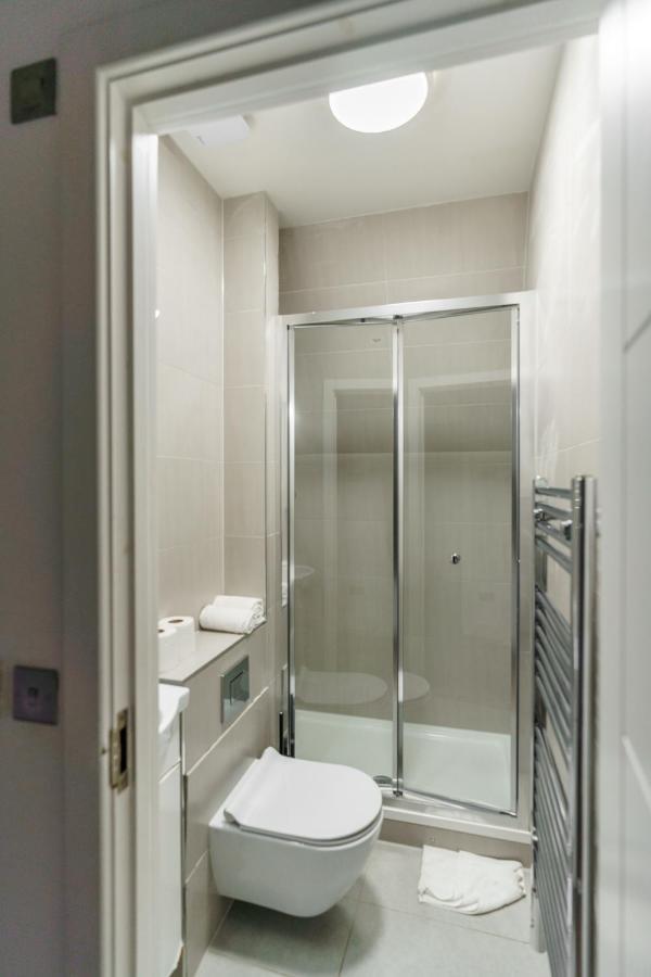 Top Floor Apartment High Street Kensington London Exterior foto